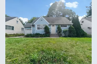 865 Madison Hill Rd, Rahway, NJ 07065 - Photo 1