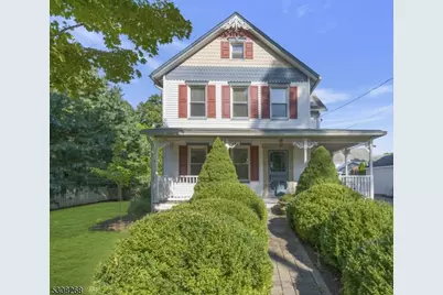 2 Overlook Ave, Peapack Gladstone Boro, NJ 07934 - Photo 1
