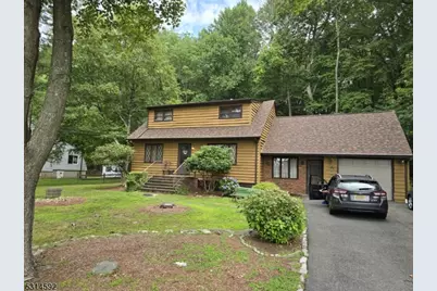 24 Fawn Lake Rd, Hardyston Township, NJ 07460 - Photo 1