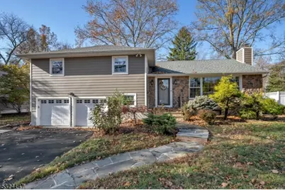 22 Broadlawn Dr, Livingston, NJ 07039 - Photo 1