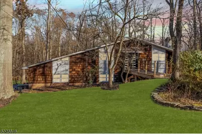 33 Oakland Dr, Readington, NJ 08889 - Photo 1