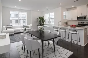 8 Harvest Wy, Little Falls Township, NJ 07424 - Photo 1