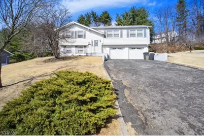 31 Myrtle Ave, Wayne, NJ 07470 - Photo 1