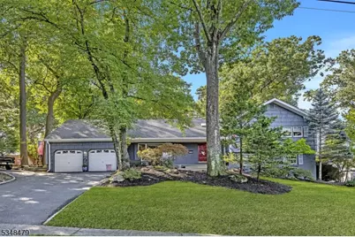 17 Tall Oaks Dr, Wayne, NJ 07470 - Photo 1