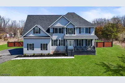 11 Davon Ln, Hardyston Township, NJ 07419 - Photo 1