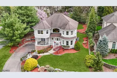 1 Greenbriar Rd, Little Falls Township, NJ 07424 - Photo 1