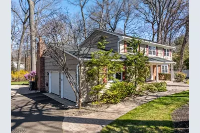 7 Carlton Ct, East Brunswick Township, NJ 08816 - Photo 1