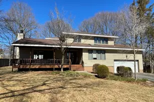 26 Unneberg Ave, Roxbury Township, NJ 07876 - Photo 1