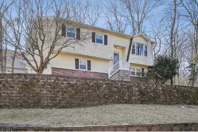 35 Fordham Trl, Hopatcong, NJ 07843 - Photo 1