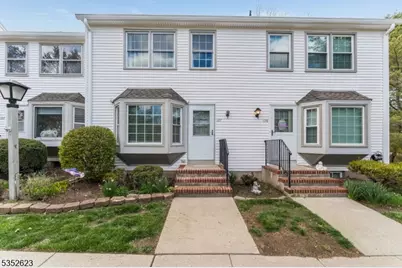 127 Franklin Ct, Raritan Township, NJ 08822 - Photo 1