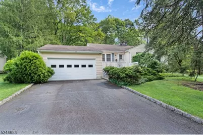 124 Rutgers Ave, Berkeley Heights Township, NJ 07922 - Photo 1