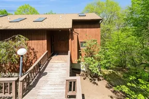 5 Wimbledon Dr, Vernon, NJ 07462 - Photo 1