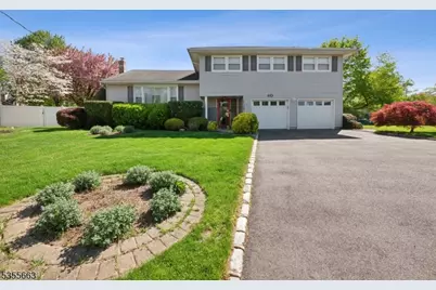 40 Gail Ct, Springfield, NJ 07081 - Photo 1