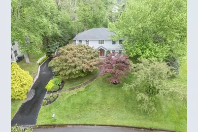 10 Pembrooke Rd, Chatham Township, NJ 07928 - Photo 1