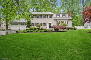 113 Sutton Dr, Berkeley Heights Township, NJ 07922 - Photo 1