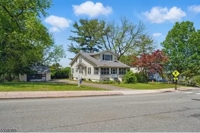 206 Browertown Rd, Woodland Park, NJ 07424 - Photo 1