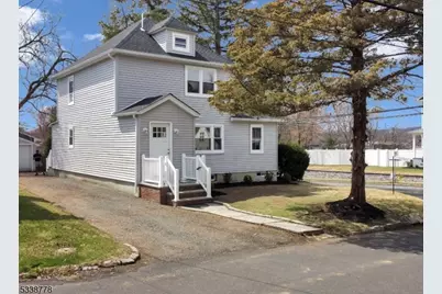 179 Berkeley Ave, Berkeley Heights Township, NJ 07922 - Photo 1