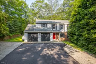 15 Lisa Dr, Vernon, NJ 07422 - Photo 1