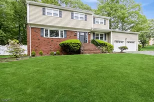 2 Chaucer Ct, Livingston, NJ 07039 - Photo 1