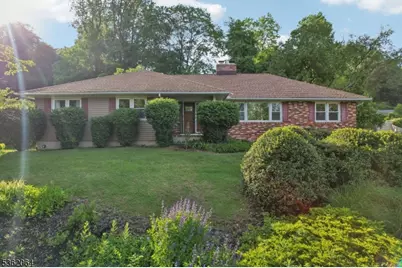 70 Leamoor Dr, Morris Plains, NJ 07950 - Photo 1