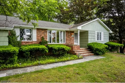 31 Tinc Rd, Mount Olive, NJ 07836 - Photo 1