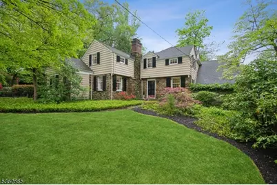 75 Countryside Dr, Berkeley Heights Township, NJ 07901 - Photo 1