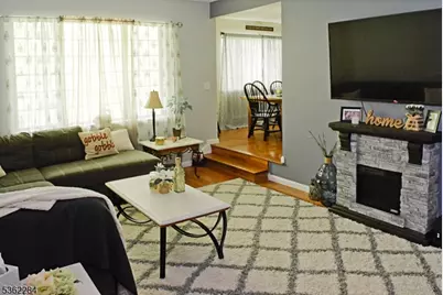 9B Foxwood Dr #B, Morris Plains, NJ 07950 - Photo 1