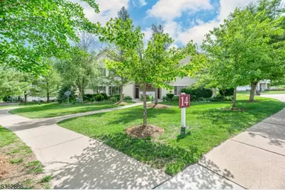 147 Falcon Ridge Way, Hamburg, NJ 07419 - Photo 1