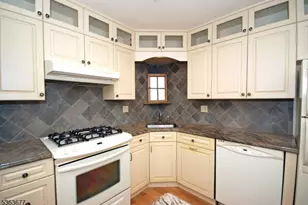 16 Henley Dr, Franklin Township, NJ 08873 - Photo 1