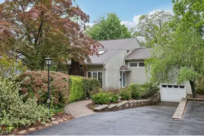 151 Busteed Dr, Midland Park, NJ 07432 - Photo 1