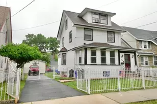 22-24 Manchester Pl, Newark, NJ 07104 - Photo 1