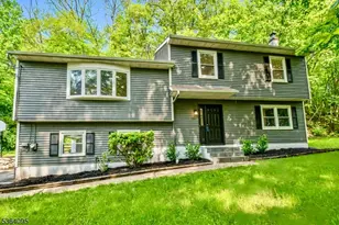 53 Cedar Ridge Dr, Vernon, NJ 07462 - Photo 1