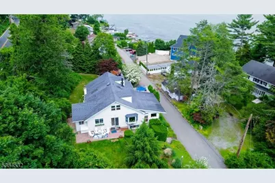 31 Somerville Rd, West Milford, NJ 07421 - Photo 1