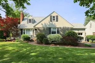 120 Meadowbrook Dr, North Plainfield, NJ 07062 - Photo 1