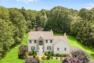 7 Schoolhouse Ln, Mount Olive, NJ 07836 - Photo 1