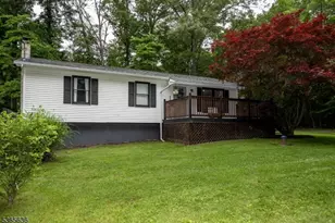 20 Eastbrook Ln, Hampton Township, NJ 07860 - Photo 1