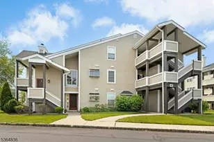 452 Tournament Dr, Union Township, NJ 07083 - Photo 1