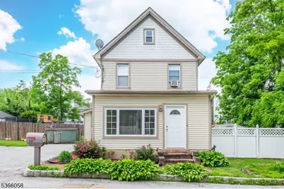 19 Card St, Hamburg, NJ 07419 - Photo 1