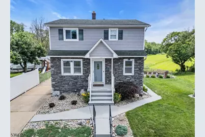 721 Roosevelt Ave, Manville, NJ 08835 - Photo 1