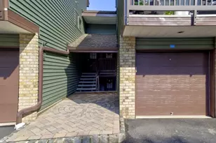 21 Ridgedale Dr, Clinton Township, NJ 08801 - Photo 1