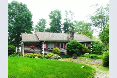62 Lakeside Dr, Vernon, NJ 07461 - Photo 1