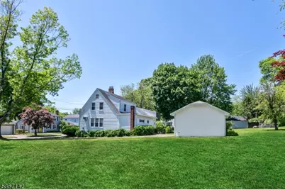 37 Hawthorne Ave, Morris Plains, NJ 07950 - Photo 1