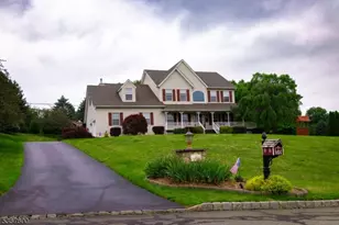 10 Links Ct, Sparta Township, NJ 07871 - Photo 1