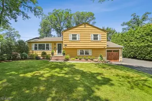 24 Brookside Pl, Livingston, NJ 07039 - Photo 1