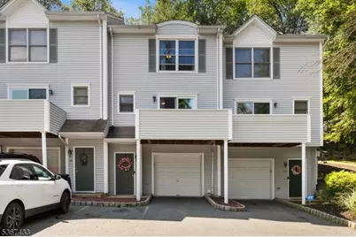 34 Woods Edge Dr, Rockaway, NJ 07866 - Photo 1