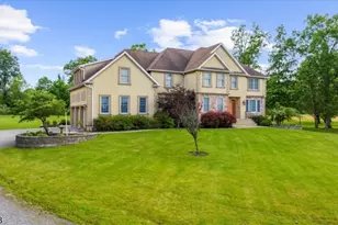 3 Stanbury Ln, Kingwood Township, NJ 08825 - Photo 1