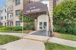 138 Ridgeview Ln, Mount Arlington, NJ 07856 - Photo 1