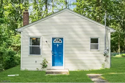 5 Iroquois Trl, Mount Olive, NJ 07828 - Photo 1