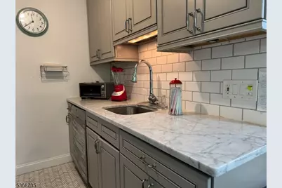 605 Grove St #5, Clifton, NJ 07013 - Photo 1