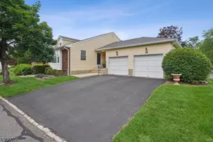 90 Brandywyne Dr, Florham Park, NJ 07932 - Photo 1